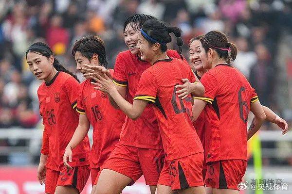 国际女足比赛总决赛拉开序幕，角逐激烈的简单介绍